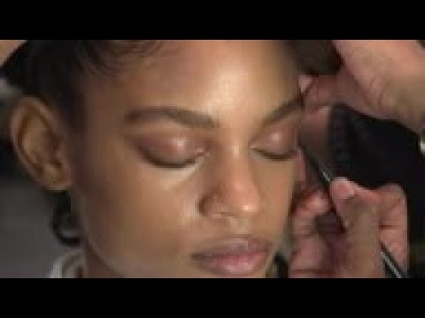 Tory Burch reinvents power suit, merges pretty and powerful