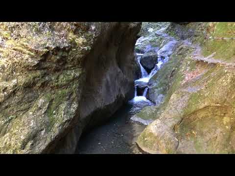 【檜原村】【秋】秋の神戸岩
