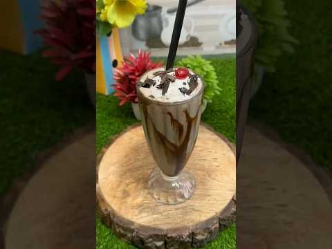 cake milkshake with icecream 😋||#food #icecream #milk #youtubeshorts #ytshort