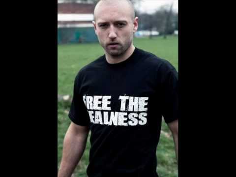 English Frank - In A Minute (Produced by Zee)