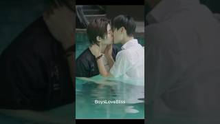 Download lagu Pond Phuwin Kissing Moments From We Are Ep 11 😘😘 #phuwintang #ppnaravit #pondphuwin #gmmtv mp3