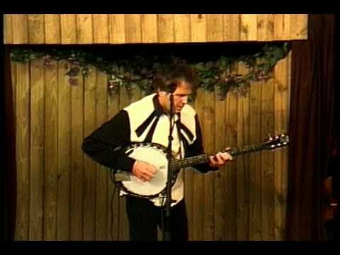 Dan Schafer uses Deering 6 string B5 banjo-TC Helicon VoiceLive & Boomerang 3 live snippet