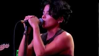 Vicci Martinez - Hold Me Darlin' (HD Live at Showbox at the Market)