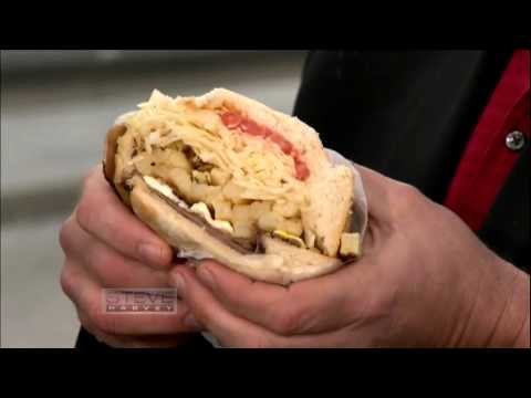 Pittsburghers appear on the Steve Harvey Show: Primanti Sandwich issue