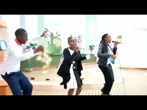 look at this young boys and girls dorminating the stage,.......