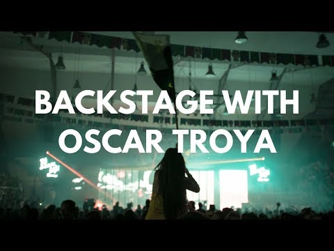 Backstage with Oscar Troya!