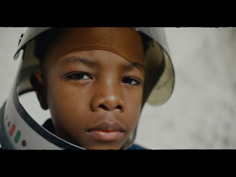 Mynaro, Brenna Whitaker - Black & Gold (Sam Sparro)