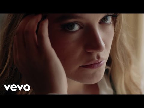 Charlotte Jane - 10 percent (Official Music Video)