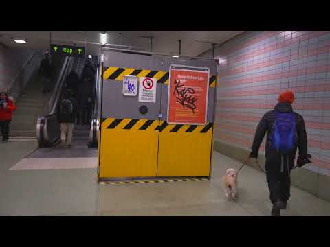 Sweden, Stockholm, Södra Station, 1X escalator + night walk
