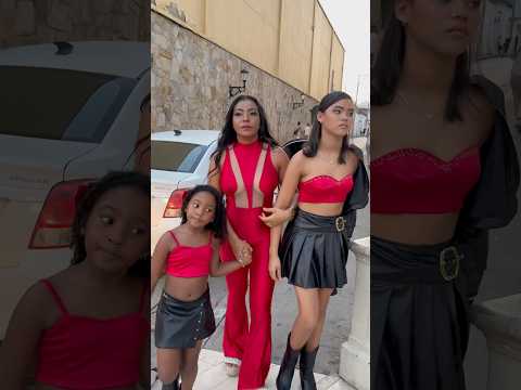 Dulce got into a strange door😳 #viralshorts #comedydrama