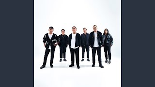 Download lagu Berdiri Teman (20th Anniversary) mp3