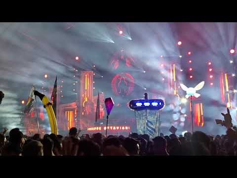 Armin Van Buuren - Something real (Giuseppe Ottaviani remix) live @ Dreamstate 2019