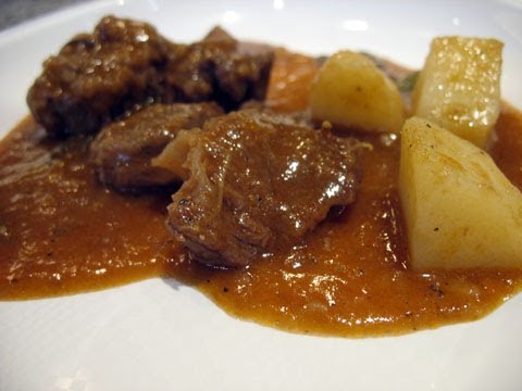 SPEZZATINO DI MAIALE CON PATATE