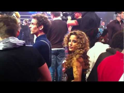 Dilan Koshnaw | Die Sängerin mit den schönen Locken