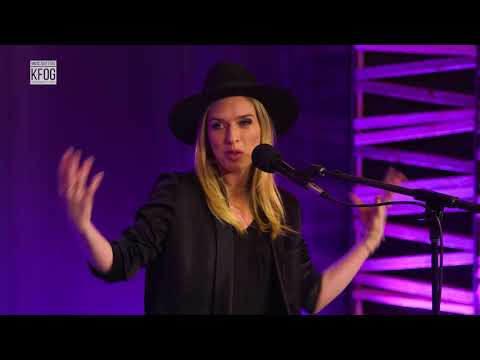 KFOG Private Concert: ZZ Ward  – Interview
