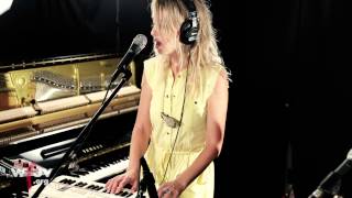 The Mynabirds - "Wildfire" (Live at WFUV)