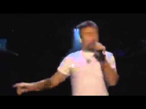 Queen - Reaching Out (Original Eminem Sample)