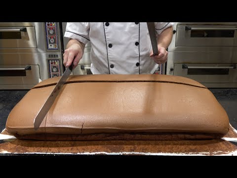 Original Chocolate Jiggly Cake Cutting Video
