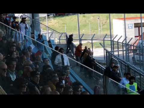 È sempre Capuano-show: espulso, va in tribuna coi tifosi poi esulta