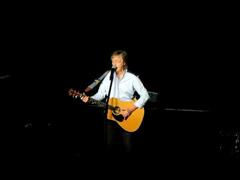 Paul McCartney - Blackbird (London 2018)