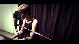 Hideaway - Kiesza (Giusy Visconto, piano and voice cover)