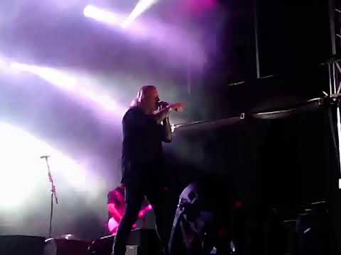 KABÁT - Moderní děvče