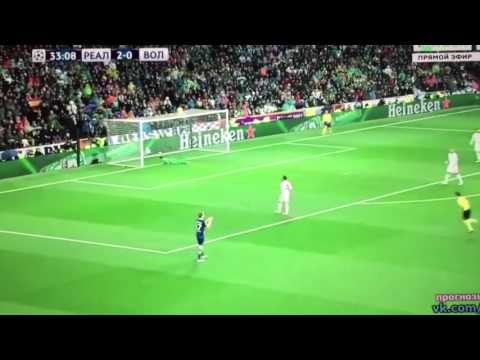 Keylor Navas amazing save vs Wolfsburg  12/04/2016
