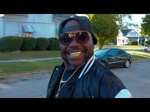 HOLLYWOOD HIGH (WHATS CRACCIN) OFFICAL VIDEO @HollywoodHigh