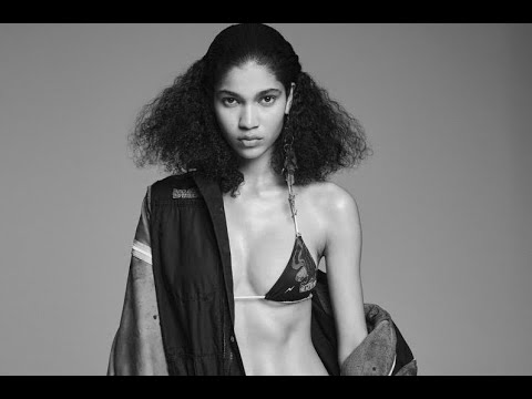 RAYNARA NEGRINE Best Model Moments FW 2022 - Fashion Channel