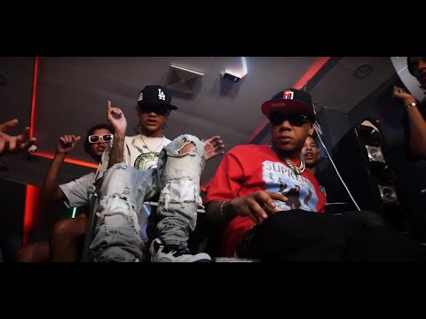 Yomel El Meloso X EZZY R  - Por la Piña (VIDEO OFICIAL)