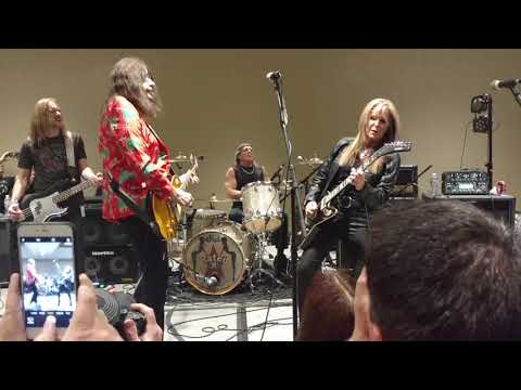 2018 NJ KISS Expo: Ace Frehley & Lita Ford onstage