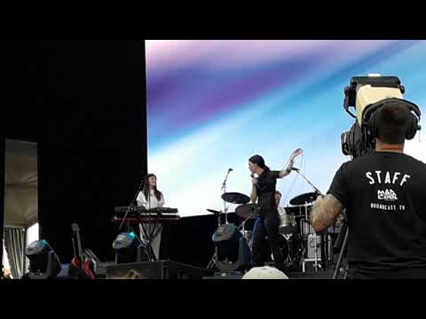 Sharon Van Etten - "Seventeen" (Madrid, Mad Cool, 12/07/19)