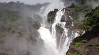 preview picture of video 'Dudhsagar waterfalls, Goa'