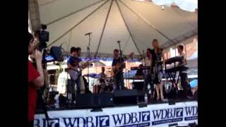 Lucy Woodward, Snarky Puppy and Gabe Morales on I Don&#39;t Know at Stepping out 2011