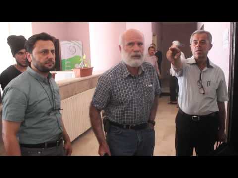 جولة وزير التربية في الحكومة المؤقتة عماد برق وعضو الائتلاف جلال الدين خانجي في مدينة حلب و زيارة المجلس المحلي فيها