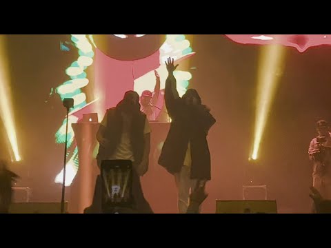 Tres Coronas - Envidias (En Vivo Bogotá)