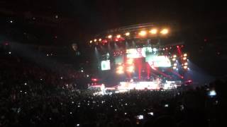 Jason Aldean - Intro/ Crazy Town