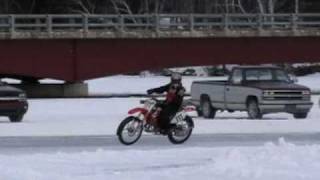 preview picture of video 'Great Lakes Ice Race Studded Bike'