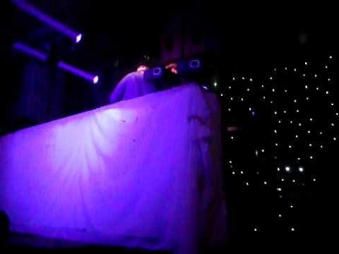 Beatloverz Fairytales Hardwell 26-12-2009 @ Maassilo John Dahlback vs Hardwell - Autumn (Bootleg)