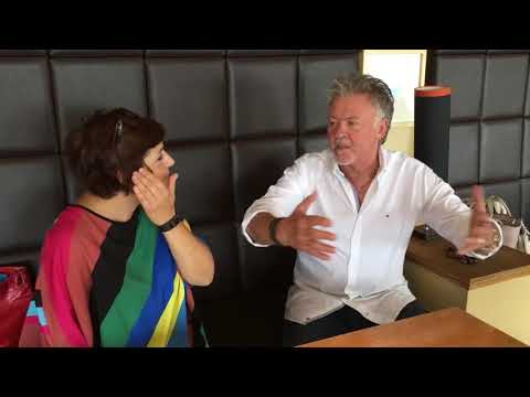 Paul Young chats about music, cooking & No Parlez