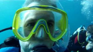 preview picture of video 'Typical Day On A Dive Boat In Yap'