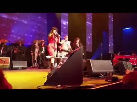 When the War is Over - Jimmy Barnes, Elly-May, EJ & Jackie Barnes with Victor Valdes' Mariachi Band