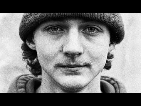 Place Presents: Til Schweinitz - Unsigned Hype