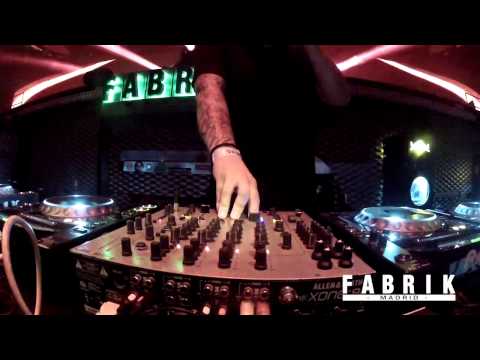 Fabrik: Videoset Alan Fitzpatrick en Code 098