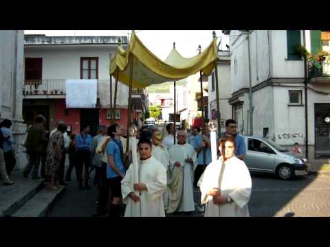 Corpus Domini Avella (AV) 6 Giugno 2010 Video 1