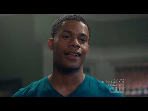 riverdale 1x10 jughead fights for betty