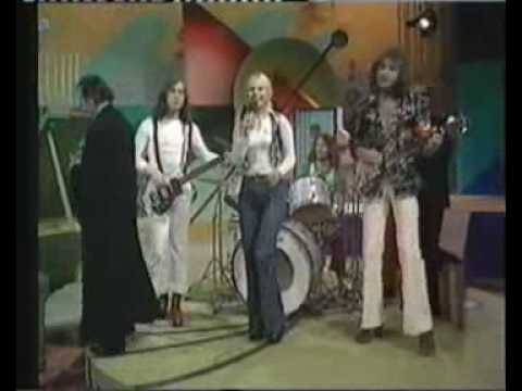 Bonnie St. Claire & Unit Gloria - Knock on my door