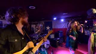 "GOTTA FIND MY BABE" ( Johnny Winter ) -- JENNIFER B & THE GROOVE -- POODIE'S HILLTOP -- 10.21.2016