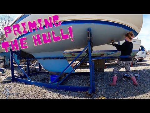Applying Interlux Primer to the HULL of our 26ft SAILBOAT - New Sailors S2EP4