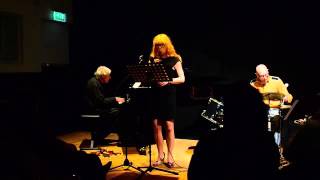 Silke Röllig / Burton Greene Trio: " Hello"